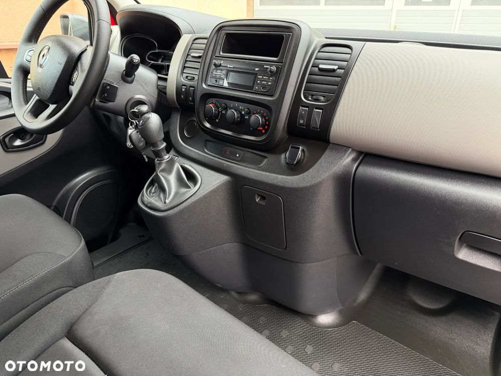 Renault Trafic L2H1 Warsztat - 11