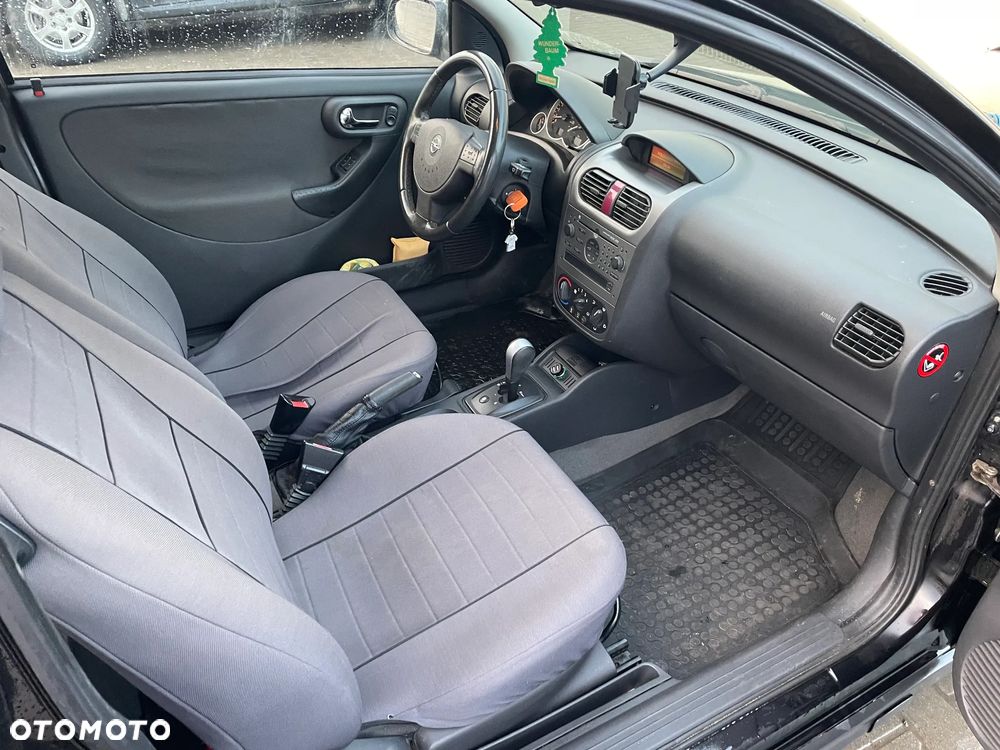 Opel Corsa 1.2 16V Cosmo Easytronic - 28