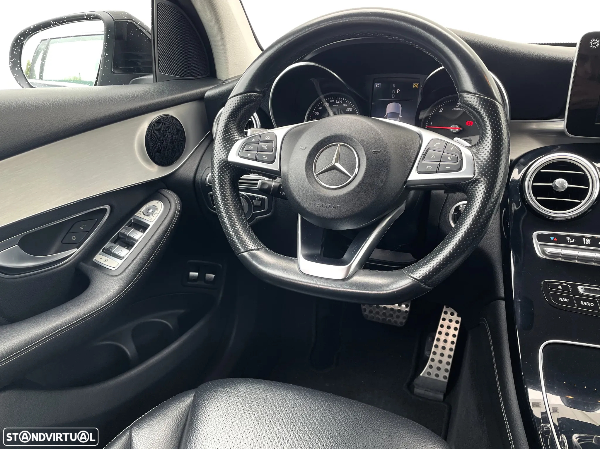 Mercedes-Benz GLC 250 d Off-Road 4-Matic - 24