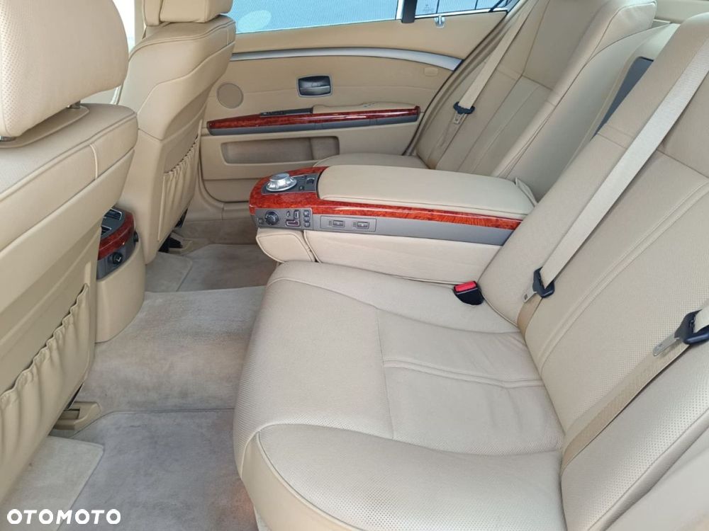 BMW-ALPINA B7 - 23