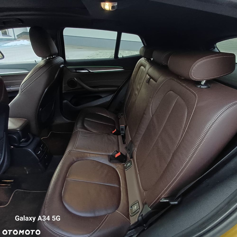 BMW X2 xDrive20i Advantage Plus - 11