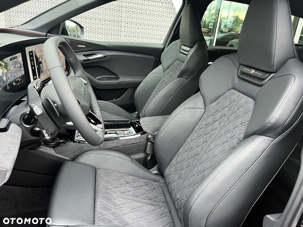 Audi Q6 e-tron - 22