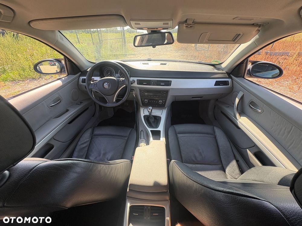 BMW Seria 3 320i M Sport Edition - 7