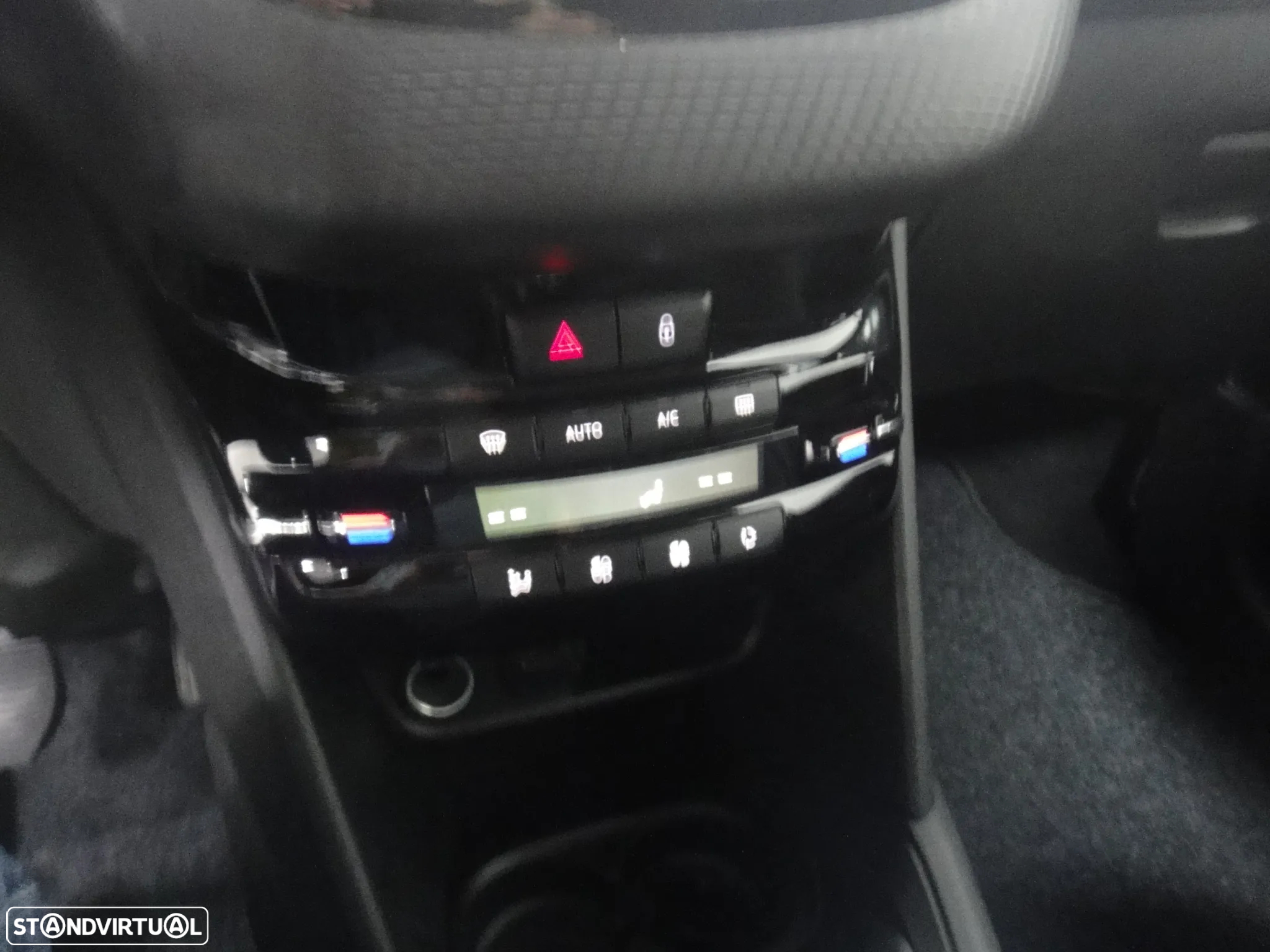 Peugeot 208 PureTech 110 Stop & Start Tech Edition - 31