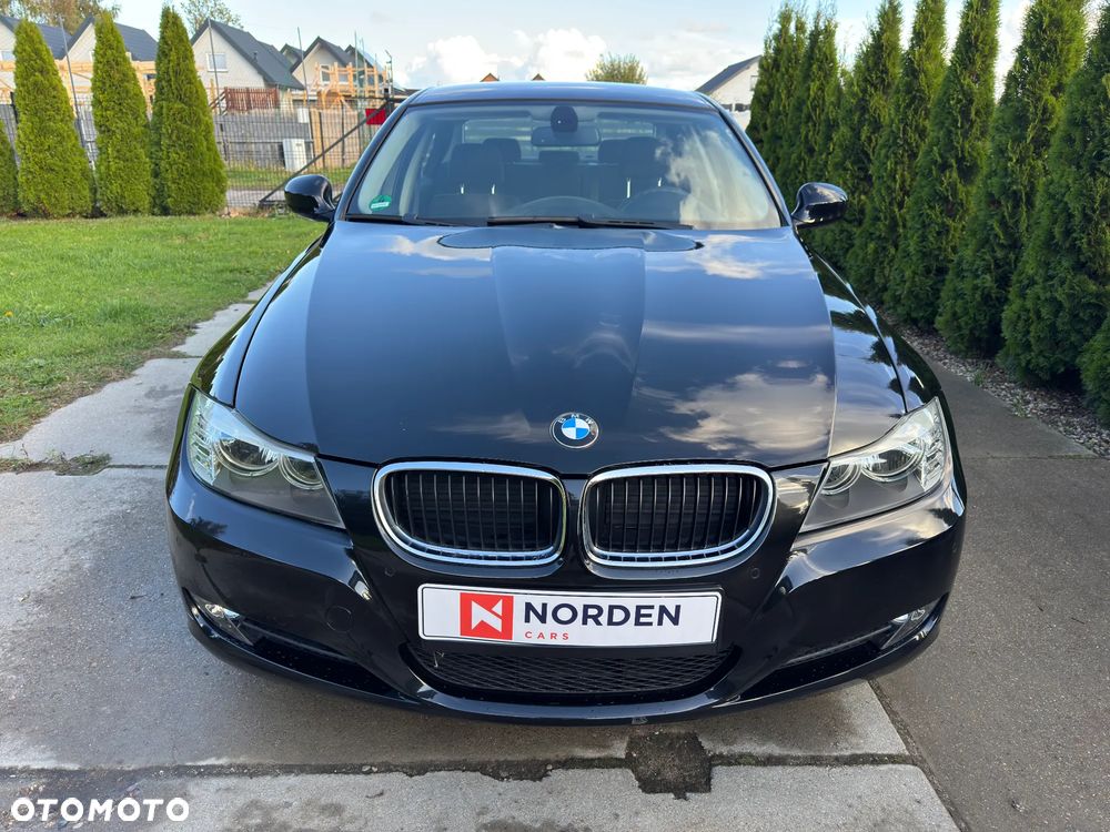 BMW Seria 3 320i Edition Sport - 10