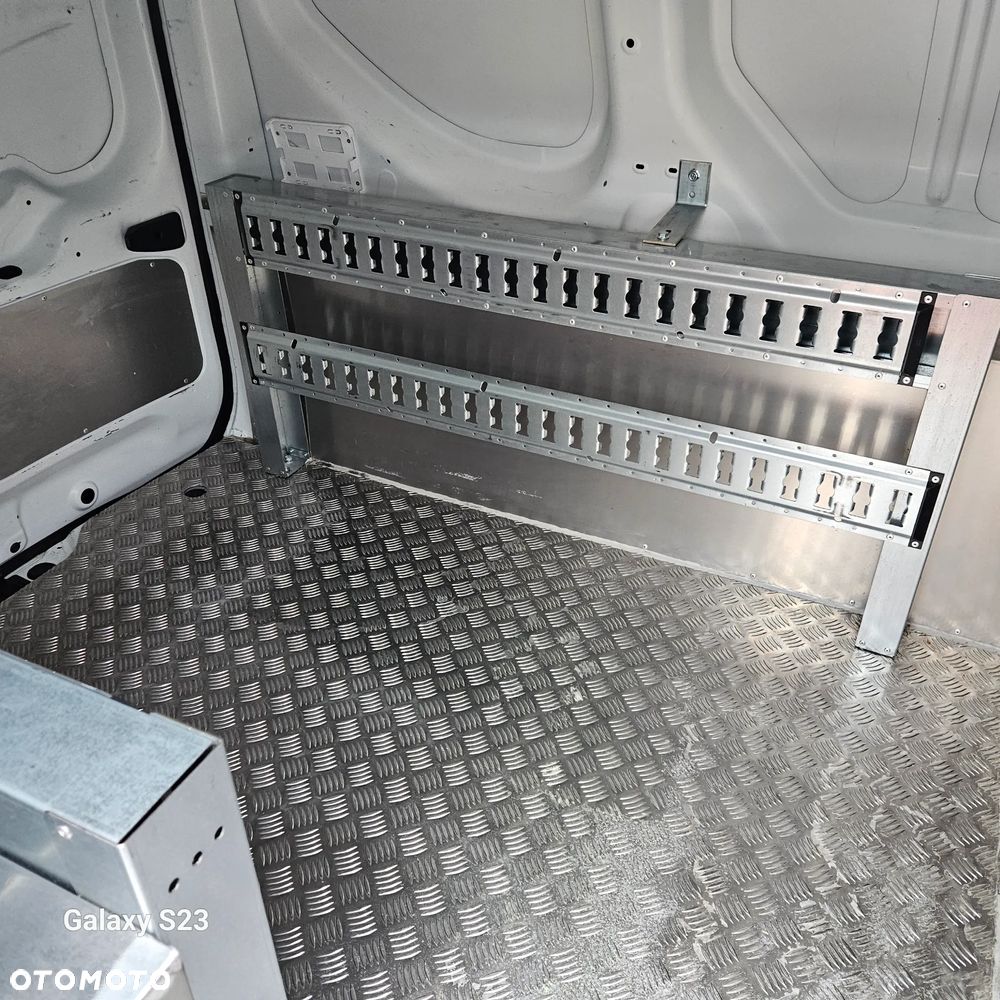 Renault Express - 27