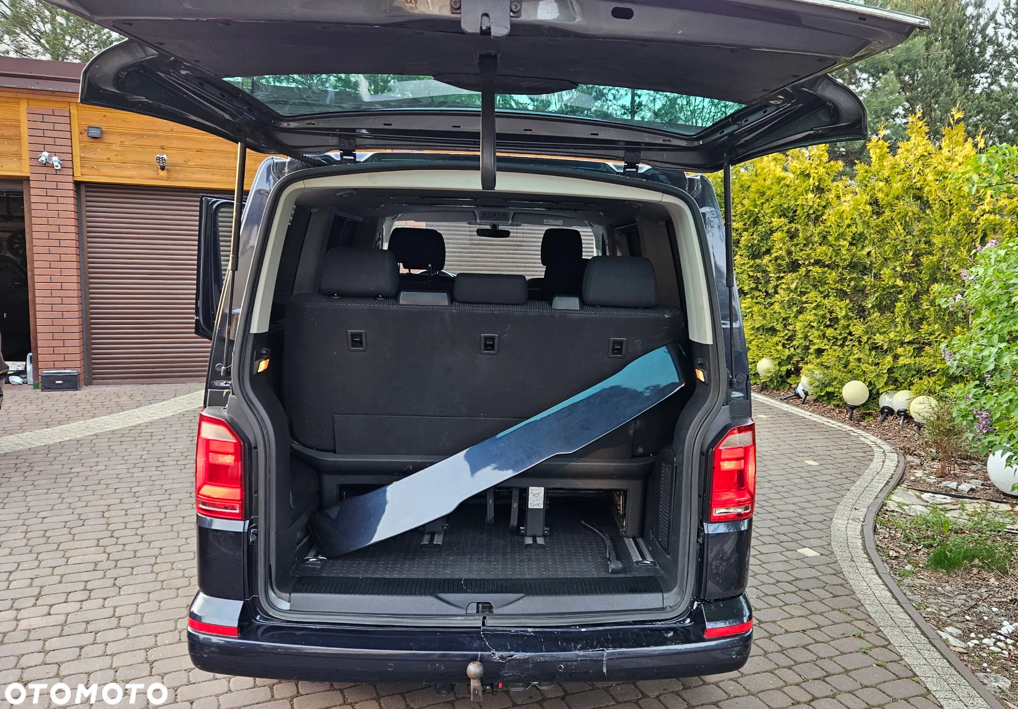 Volkswagen Multivan - 19