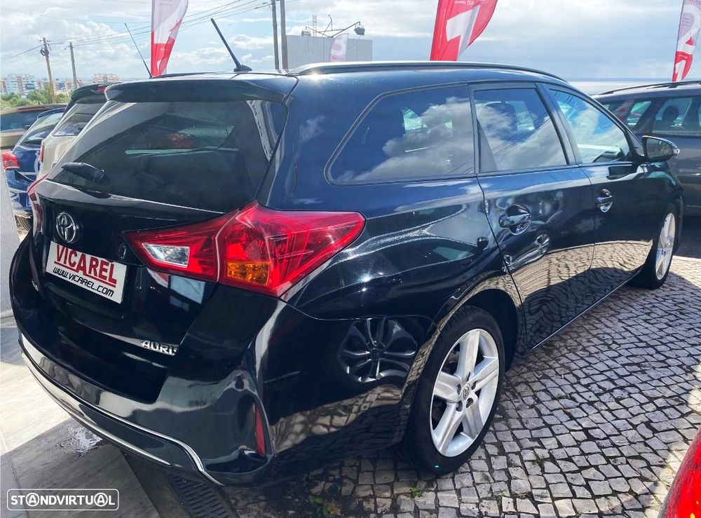 Toyota Auris Touring Sports 1.4 D-4D Com+P.Sport - 4