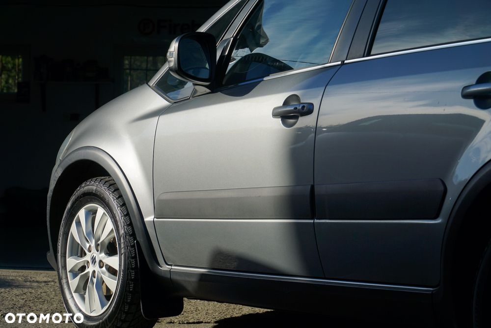 Suzuki SX4 1.6 Premium 4WD - 6