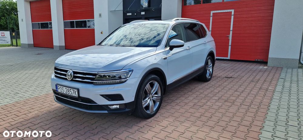 Volkswagen Tiguan - 1