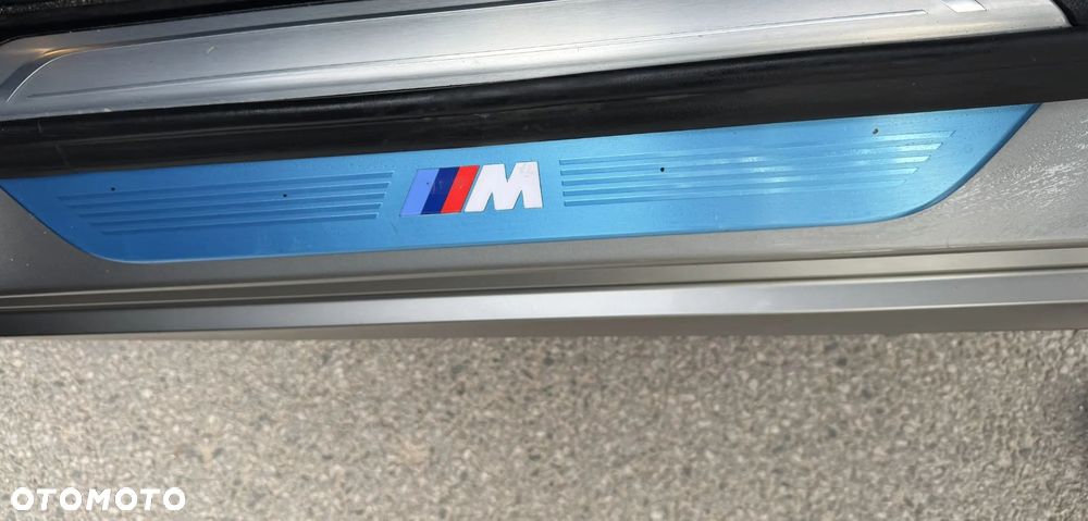 BMW Seria 7 750i xDrive - 5