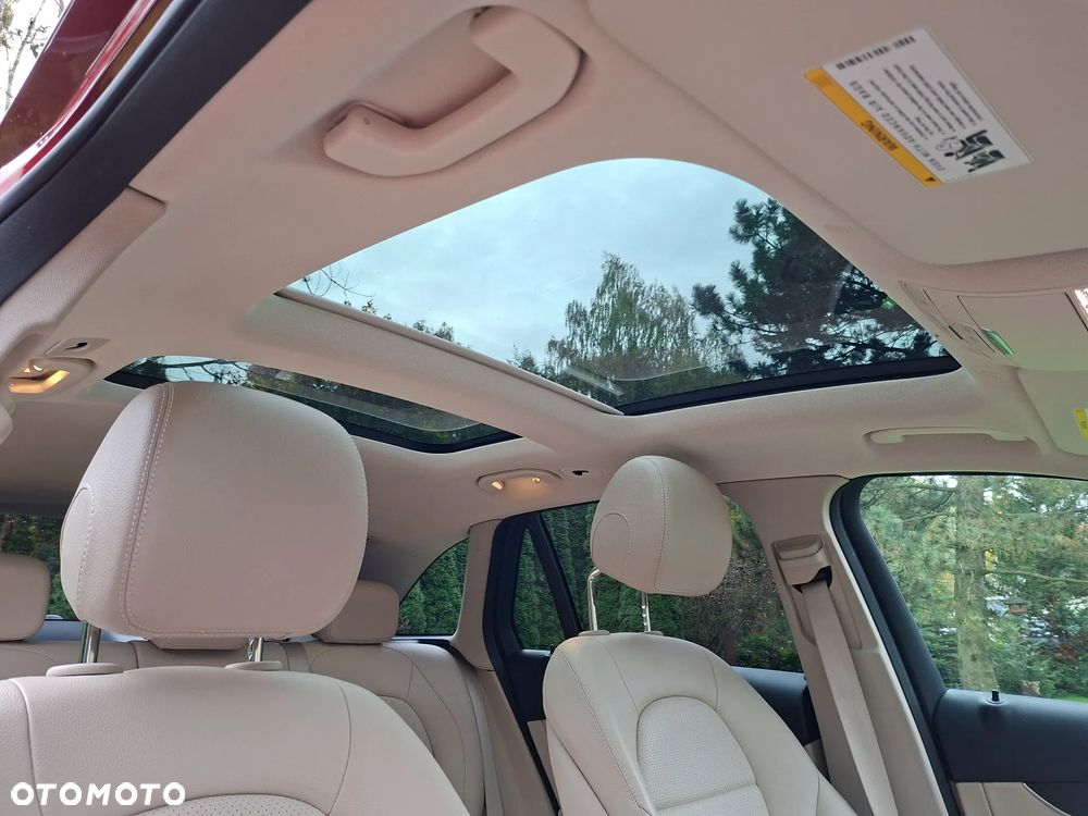 Mercedes-Benz GLC 300 4Matic 9G-TRONIC Exclusive - 17