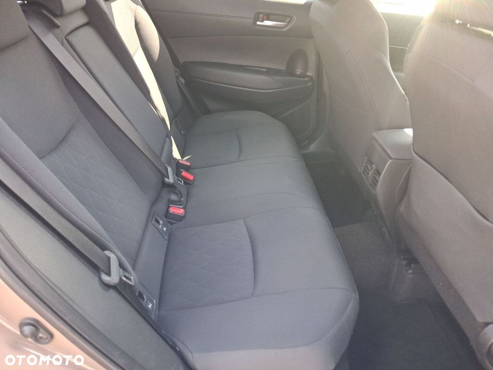 Toyota Corolla Cross 2.0 Hybrid Style - 16