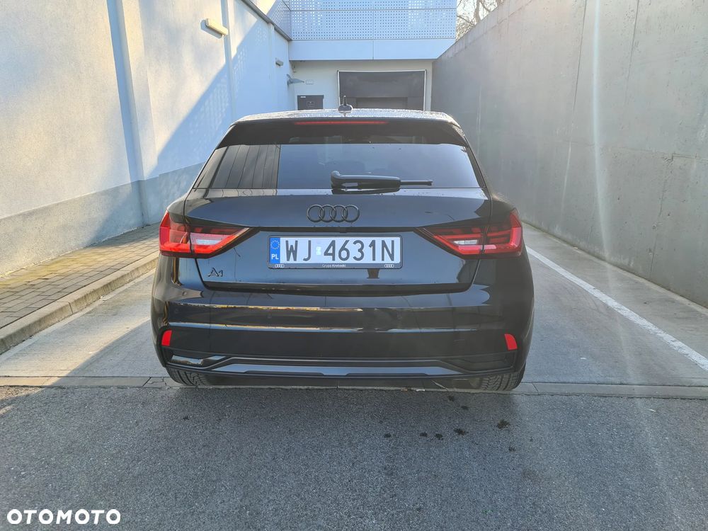 Audi A1 Sportback 35 TFSI Advanced S tronic - 5