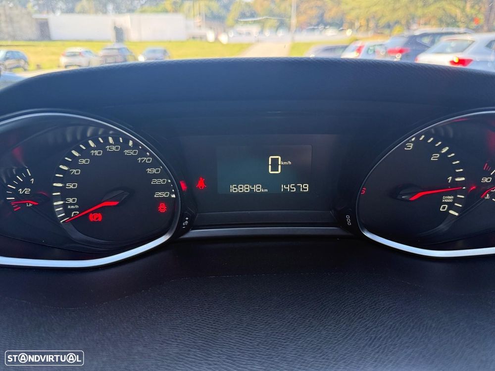 Peugeot 308 SW - 16