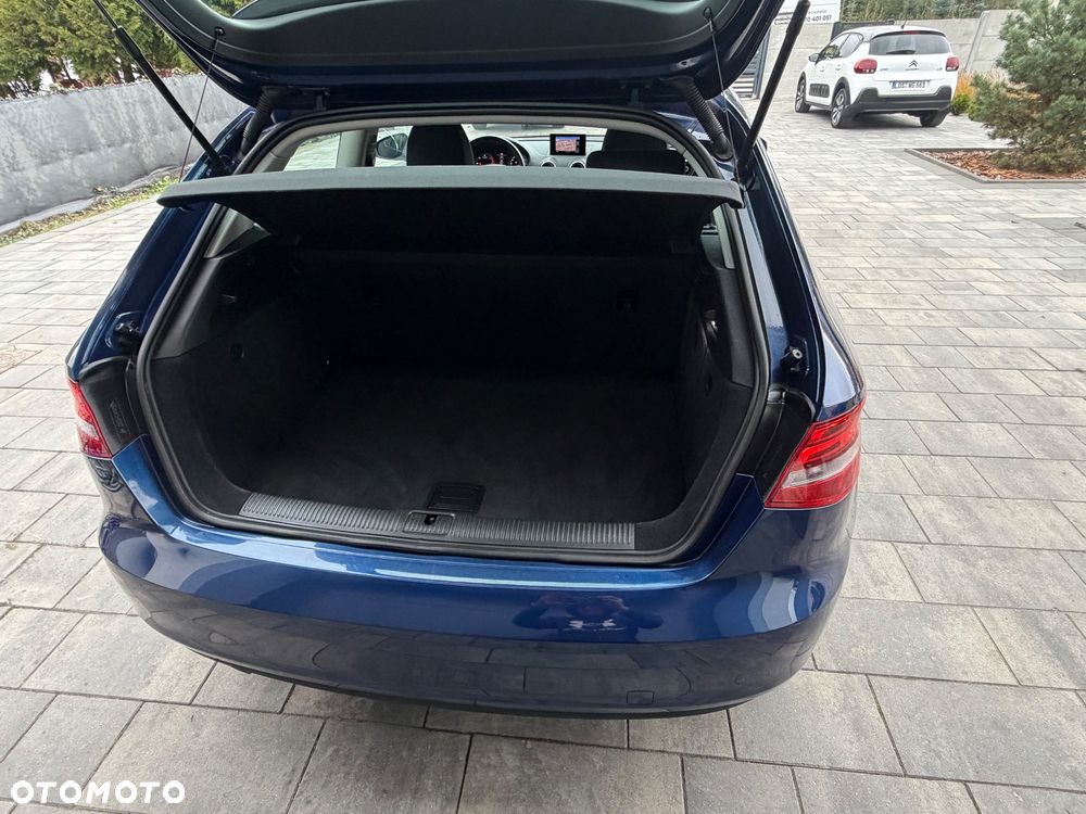 Audi A3 3-drzwiowe 1.6 TDI design - 12