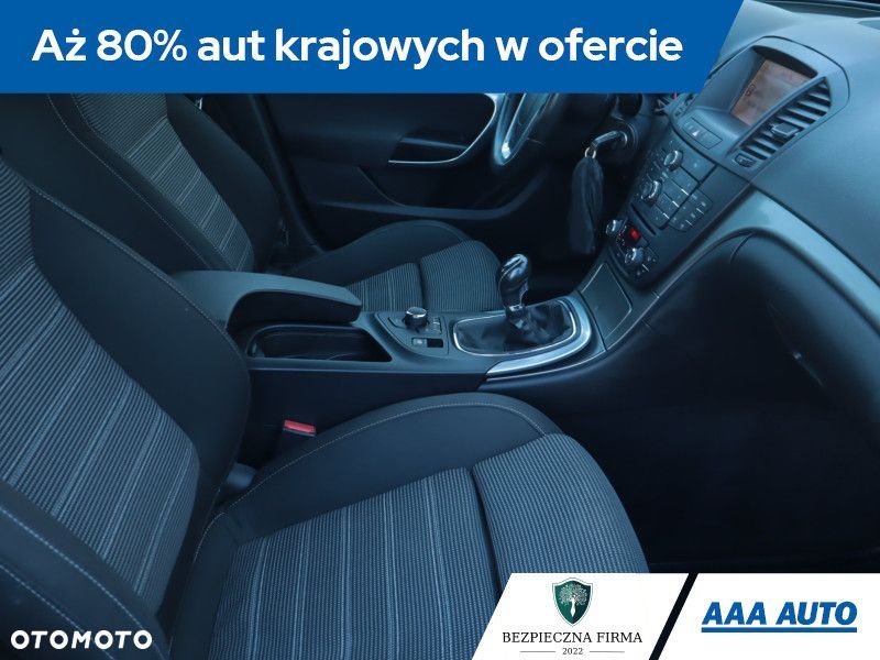 Opel Insignia - 11