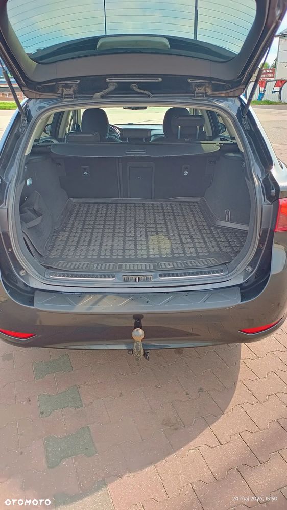 Toyota Avensis 1.8 Active MS - 7