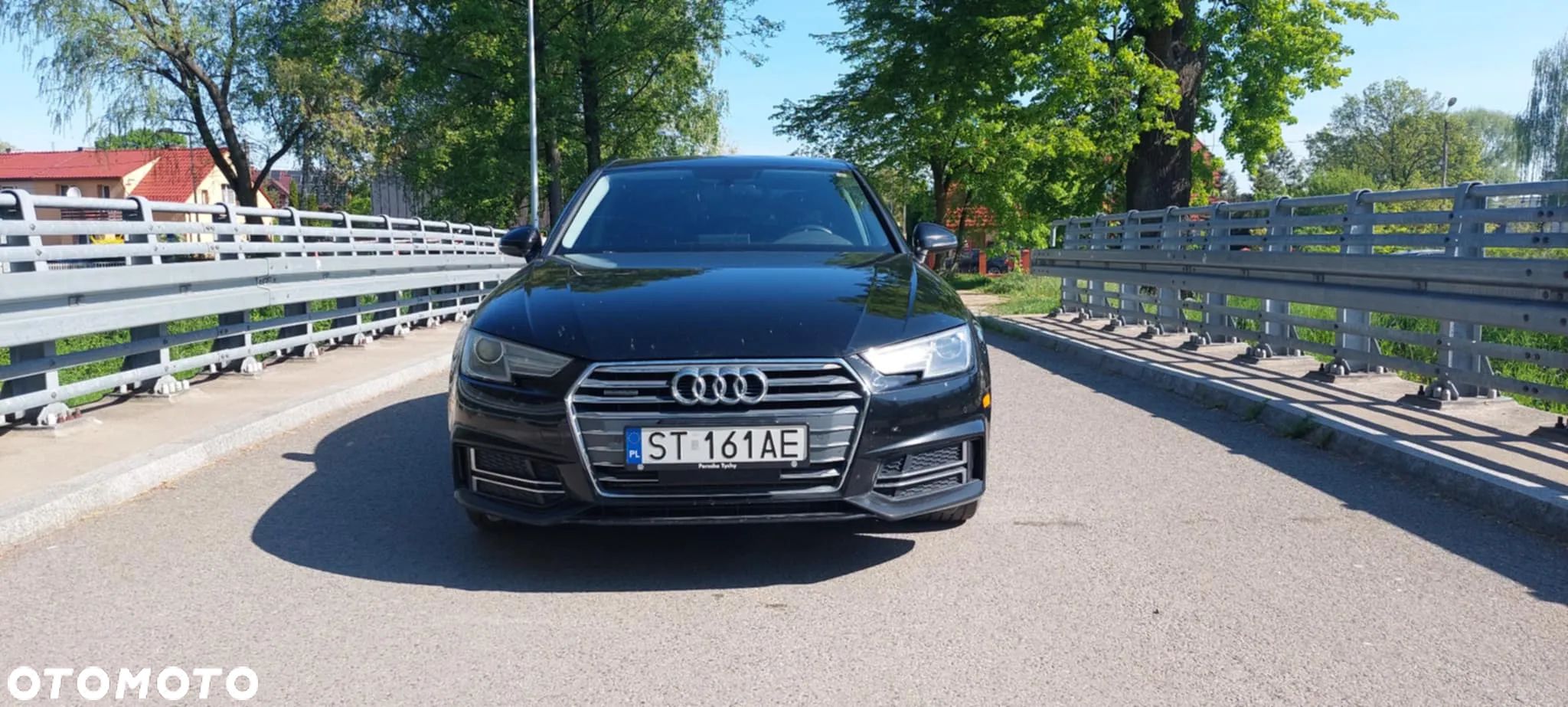 Audi A4 2.0 TFSI quattro design - 1