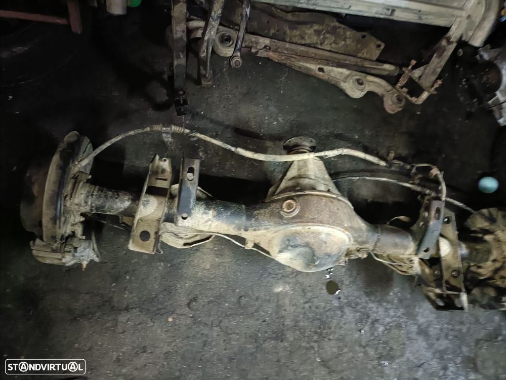 Mitsubishi Pajero 2.5 TDi GLS - 42