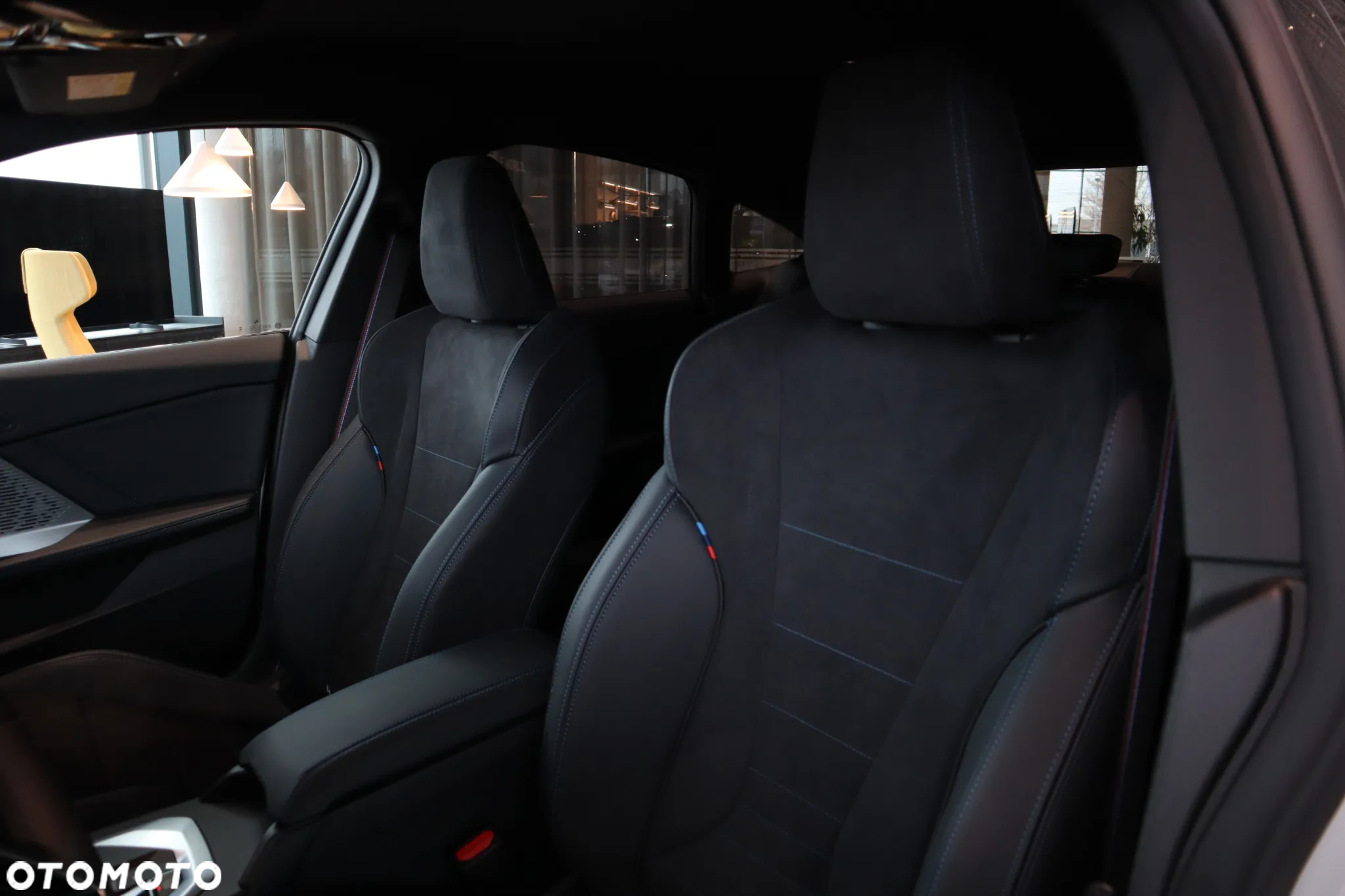 BMW Seria 2 220 mHEV - 16