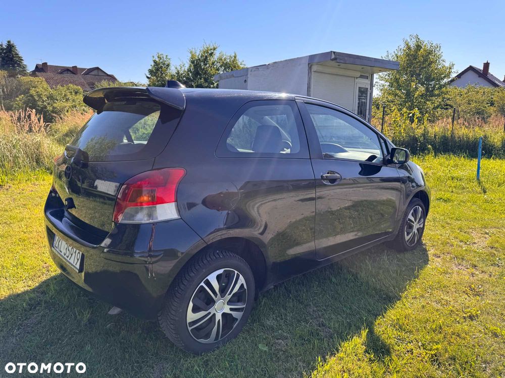 Toyota Yaris - 7
