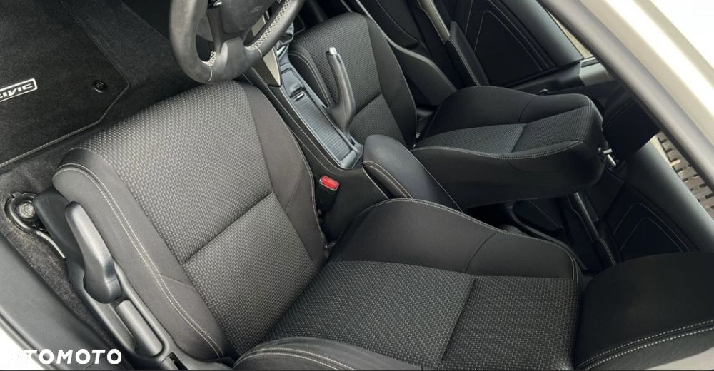 Honda Civic 1.4 Elegance (ADAS / Connect+) - 15