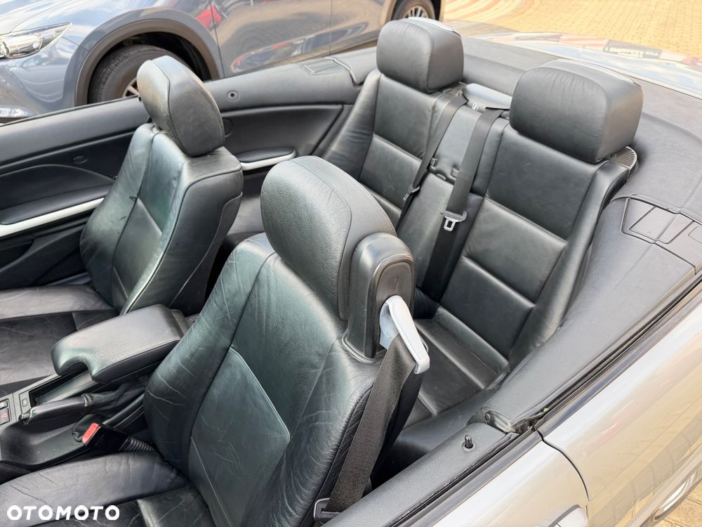BMW Seria 3 318 Ci Edition Exclusive - 17