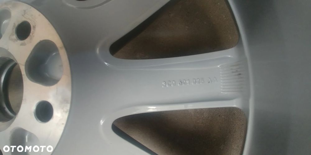 Felga aluminiowa Volkswagen OE B6 PASSAT 8.0" x 18" 5x112 ET 44 - 2