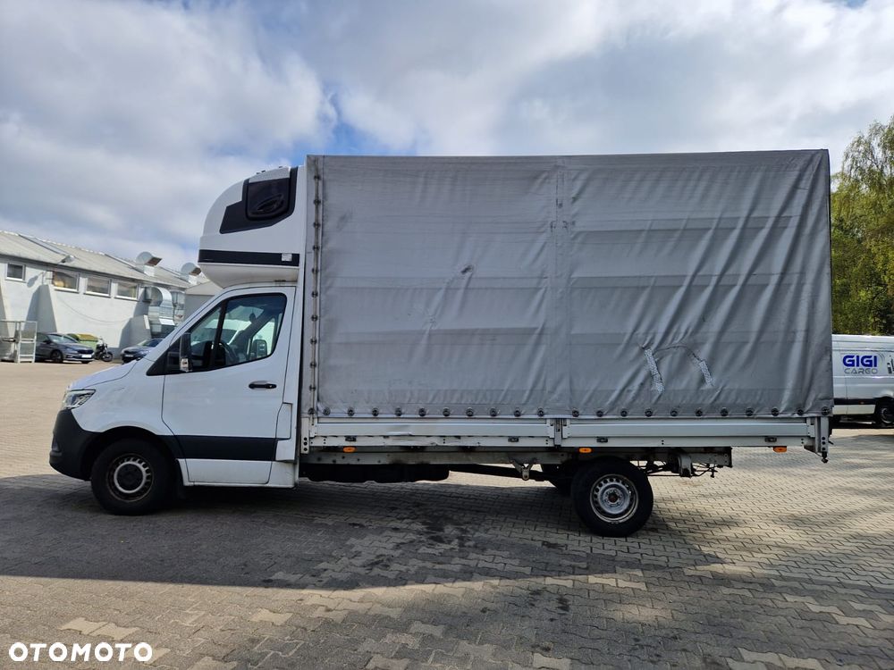 Mercedes-Benz Sprinter 319 Sypialka Led - 13
