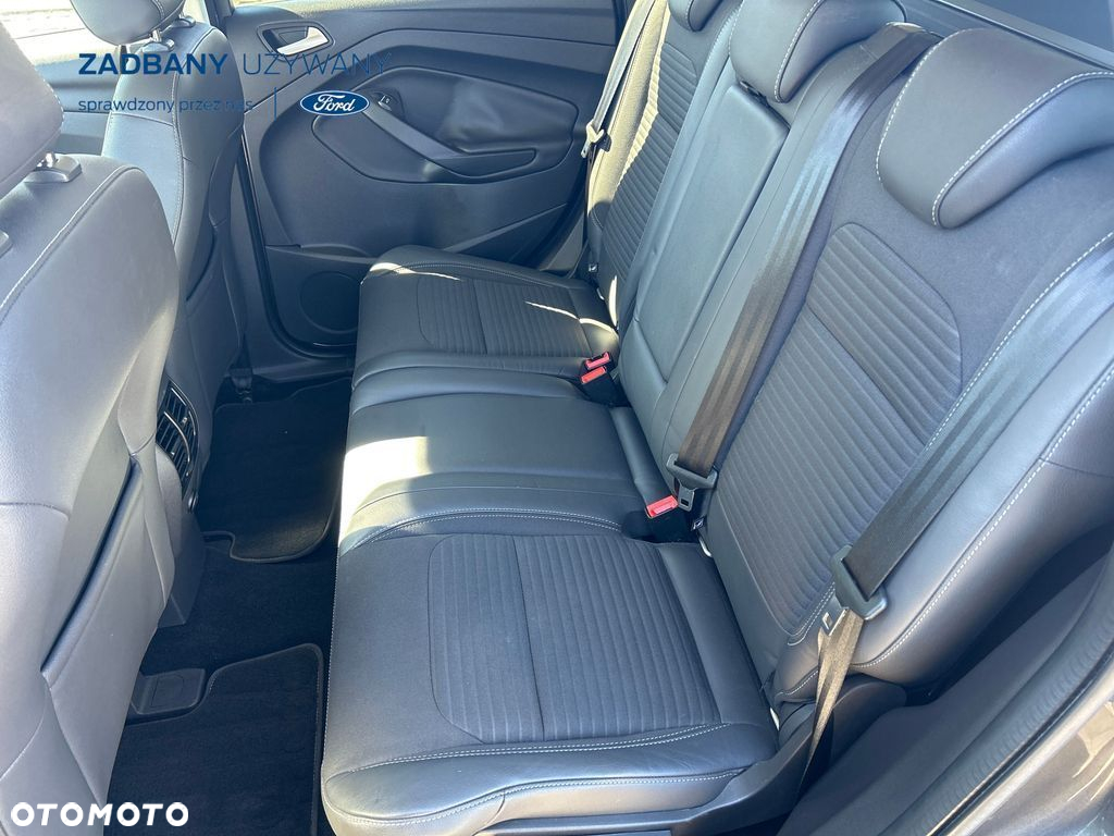 Ford Kuga 1.5 EcoBoost 2x4 Titanium - 11