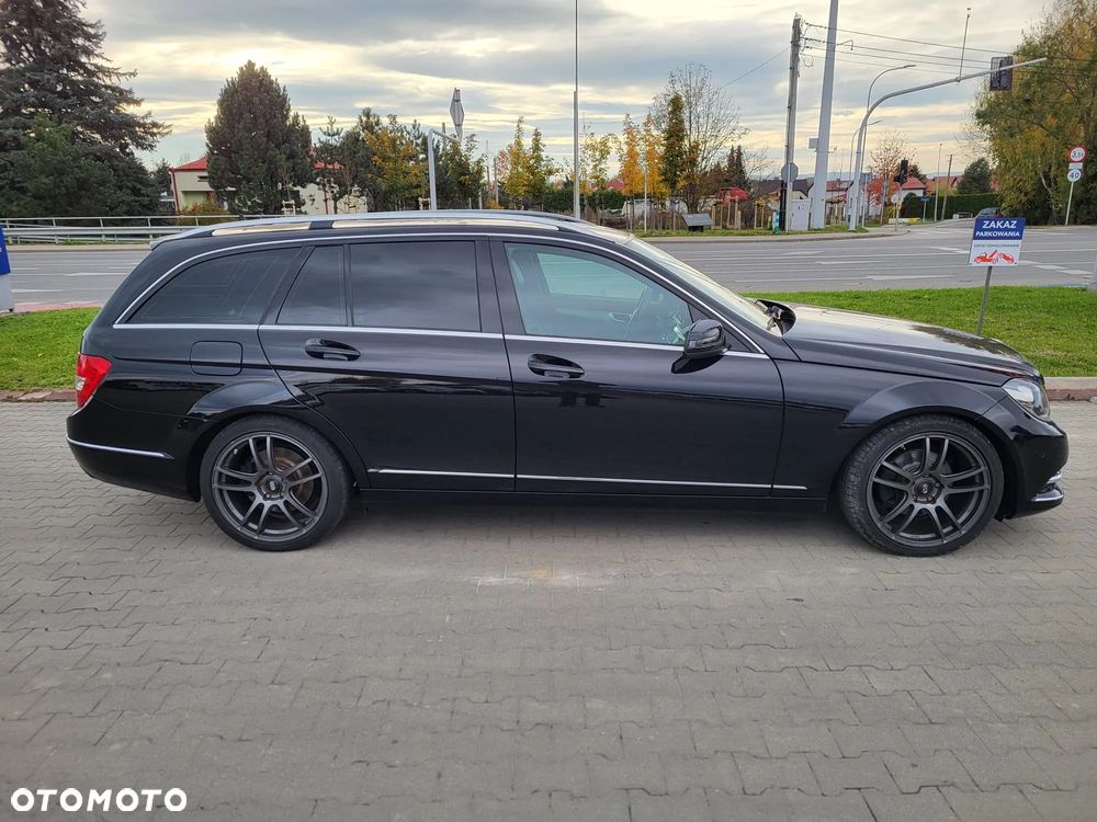 Mercedes-Benz Klasa C 200 T (BlueEFFICIENCY) 7G-TRONIC Elegance - 3