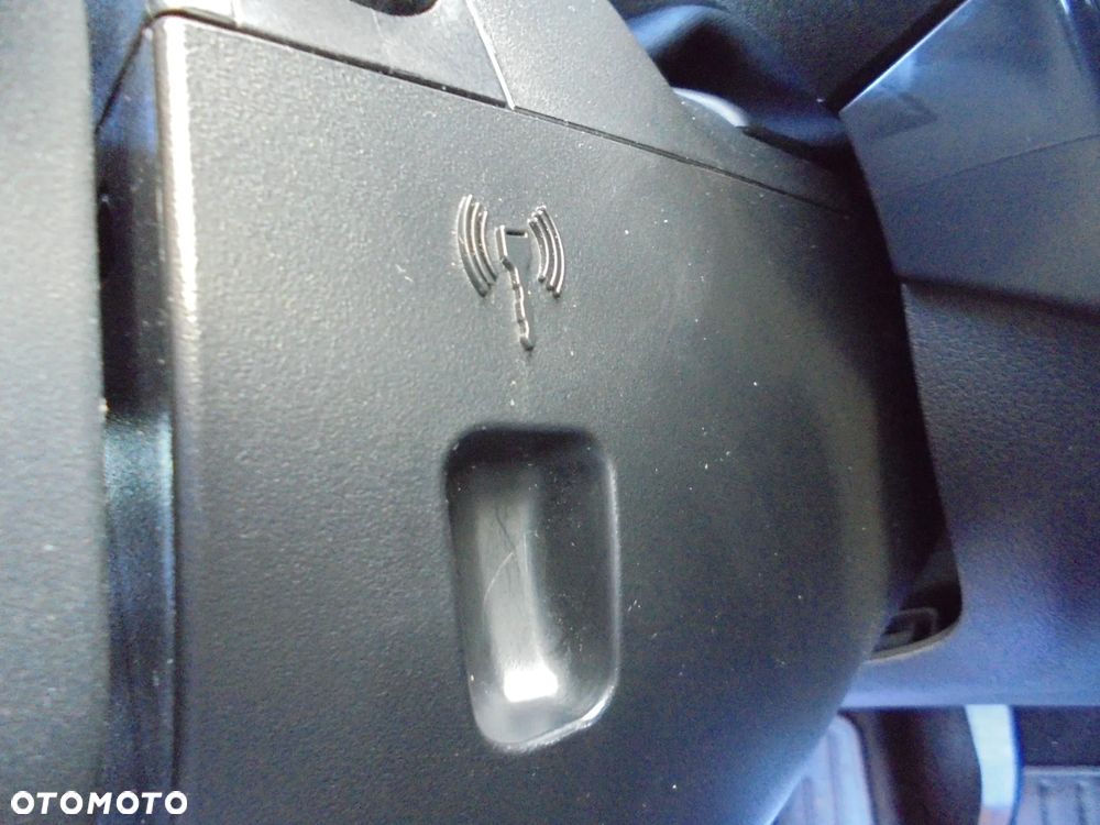 Ford Kuga 2.0 TDCi 4x2 Titanium - 39