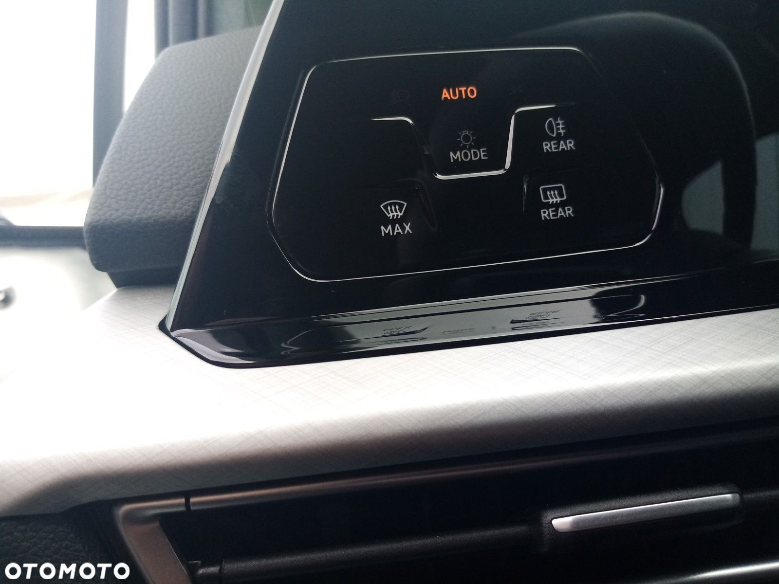 Volkswagen Golf VIII 1.5 TSI EVO Life - 15