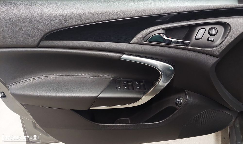 Opel Insignia Sports Tourer 1.6 CDTi Executive S/S - 18