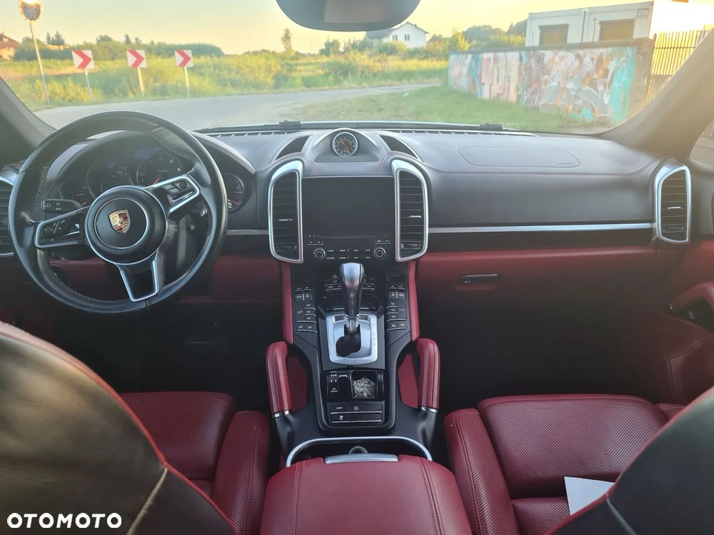 Porsche Cayenne Platinum Edition - 11