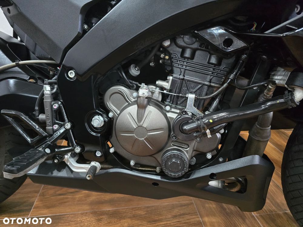Aprilia Tuono - 27