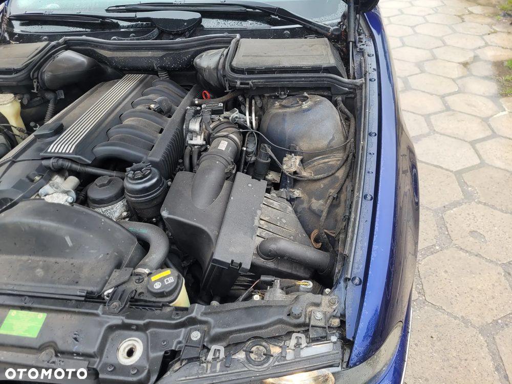 BMW Seria 5 - 23