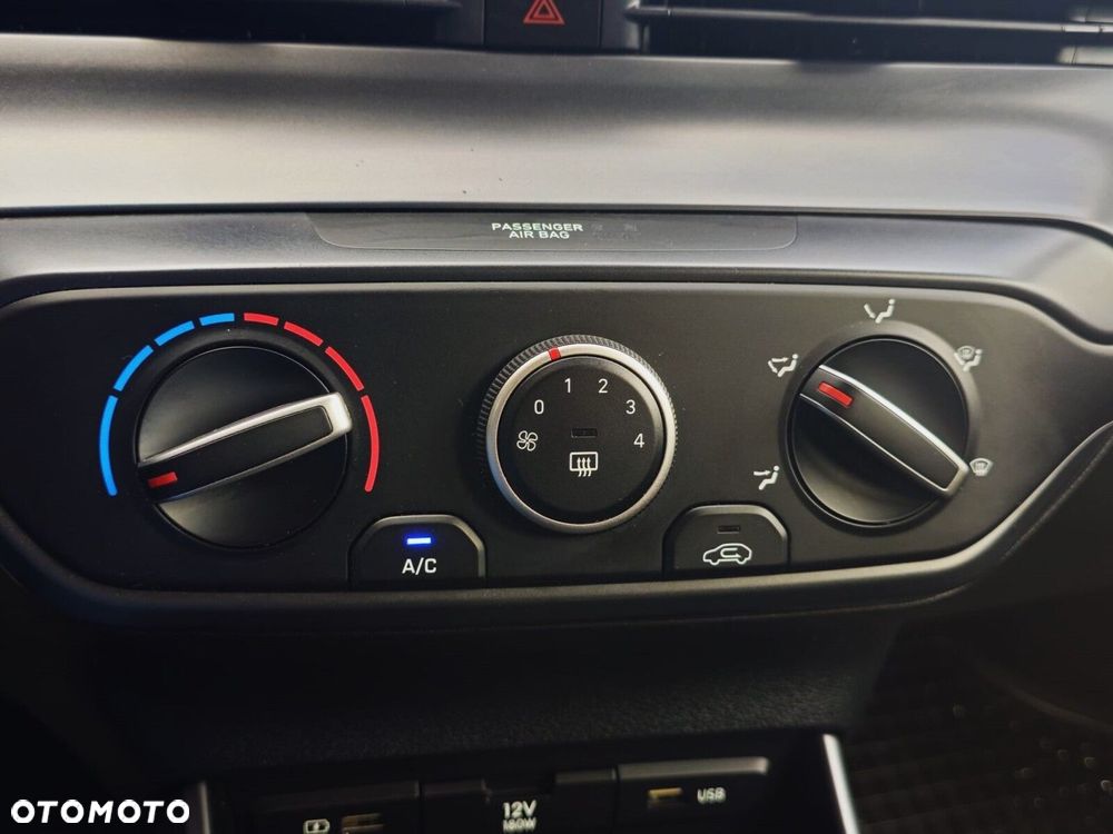 Hyundai i20 1.2 Pure - 15