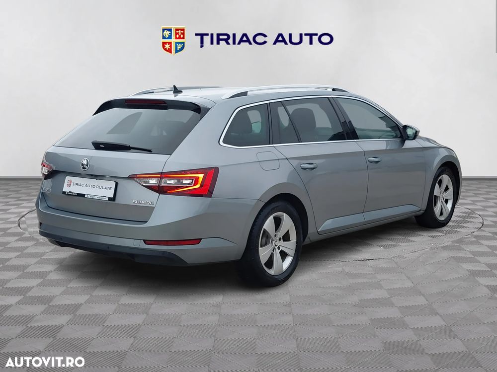 Skoda Superb 2.0 TDI DSG Style - 6