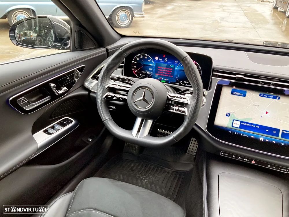 Mercedes-Benz E 300 e AMG Line - 12