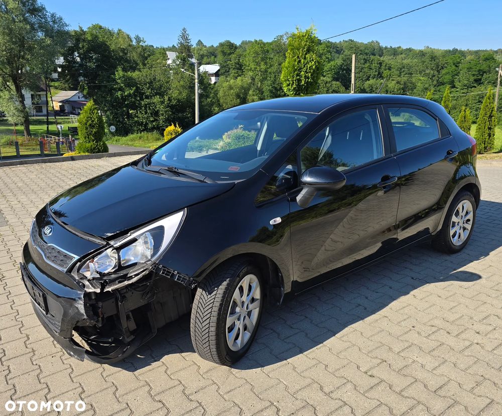 Kia Rio 1.4 L - 2