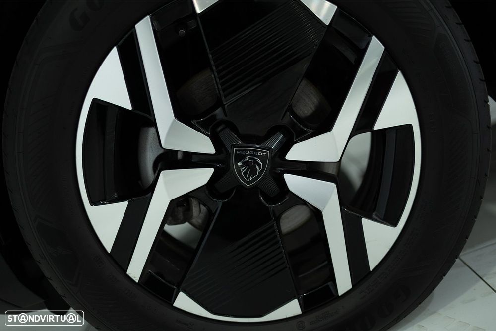 Peugeot 2008 1.2 Allure - 42