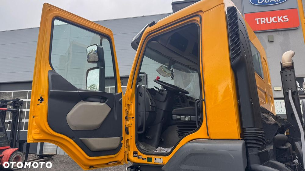 Renault Kerax - 12