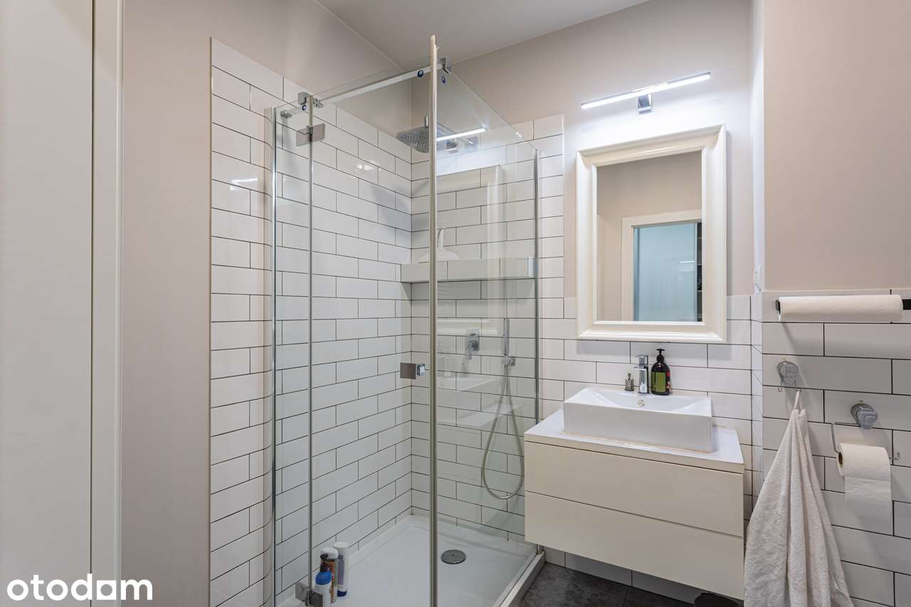 Przestronny apartament na Woli | Garaż