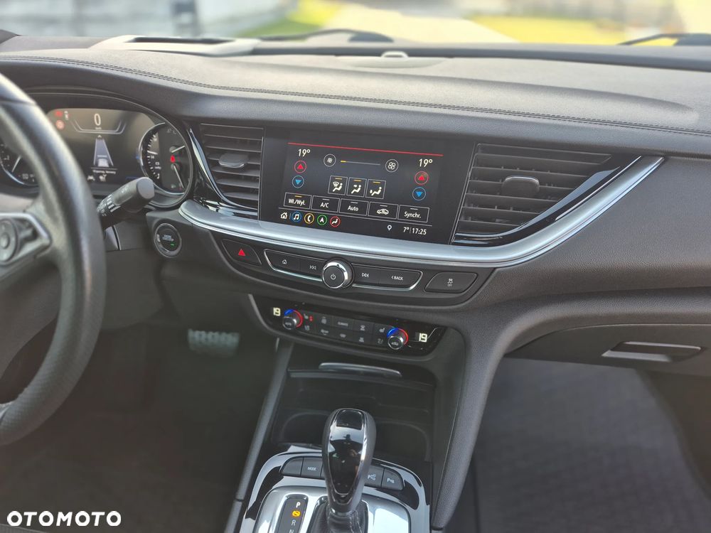 Opel Insignia 2.0 CDTI Ultimate S&S - 20