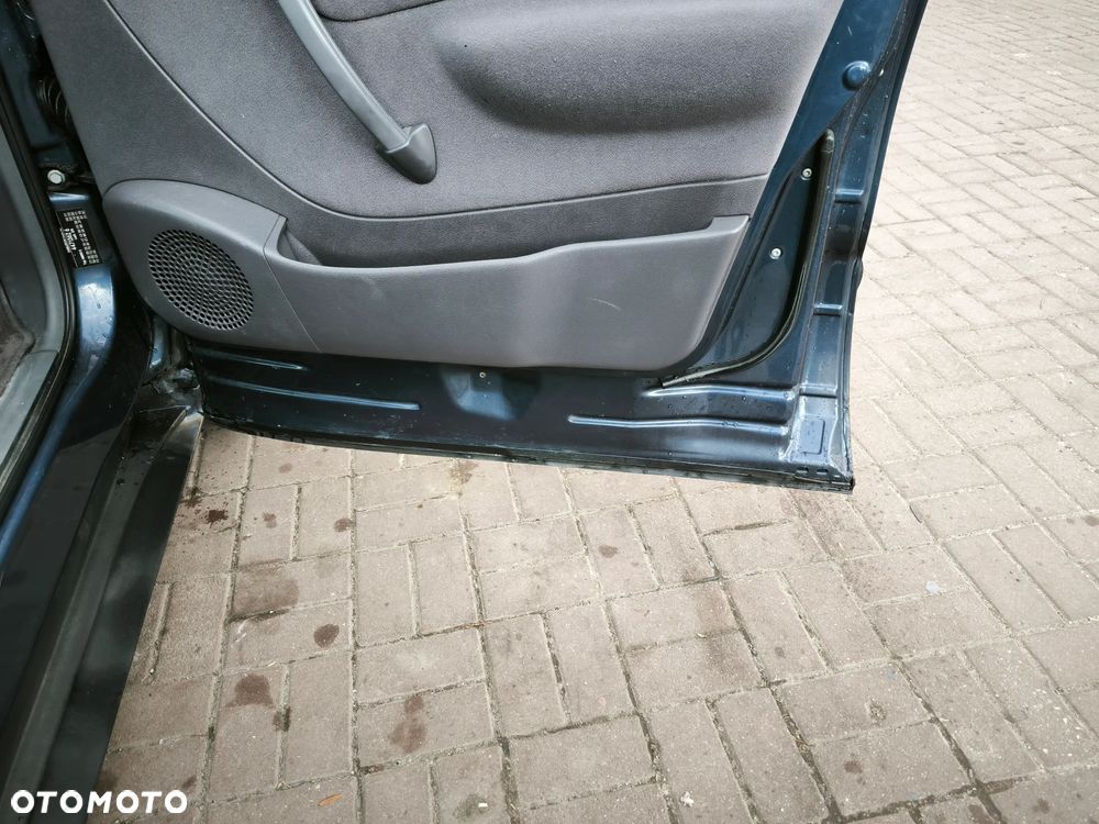 Mercedes-Benz Klasa A 160 L Classic Piccadilly - 31