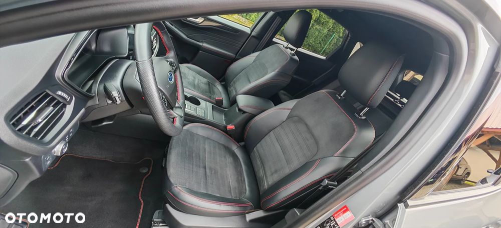 Ford Kuga 2.5 Duratec PHEV ST-LINE X - 12