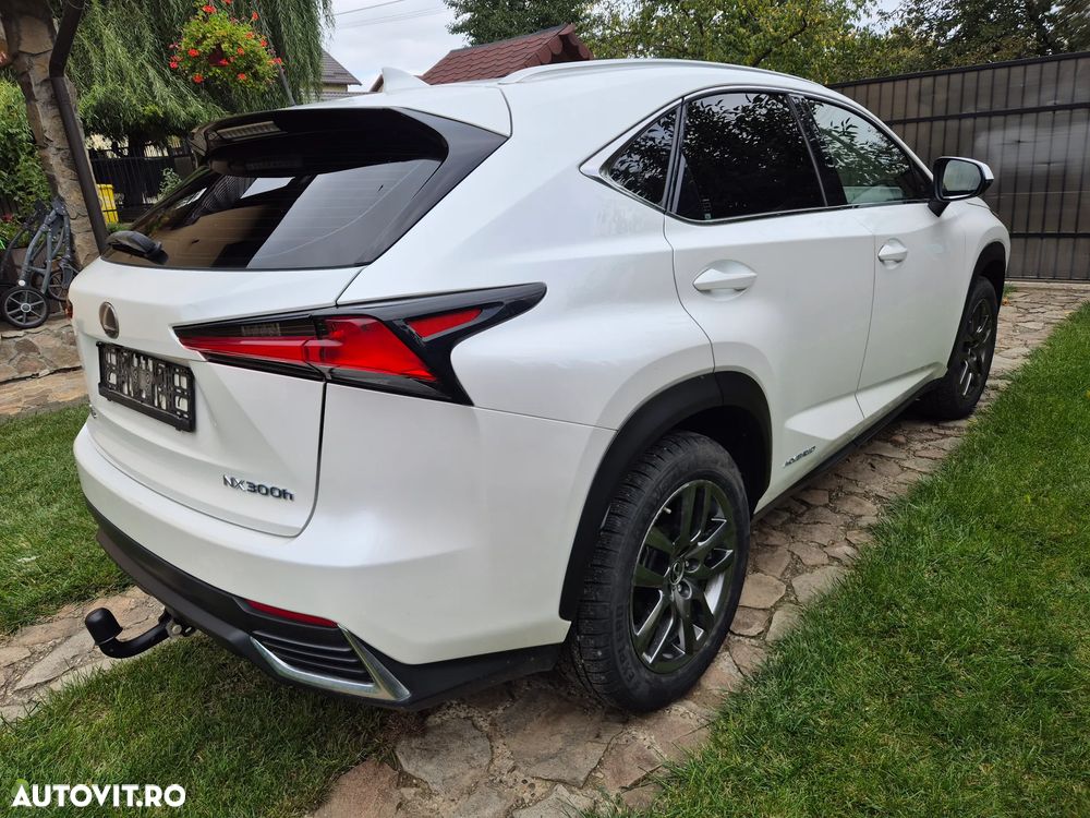Lexus Seria NX - 12