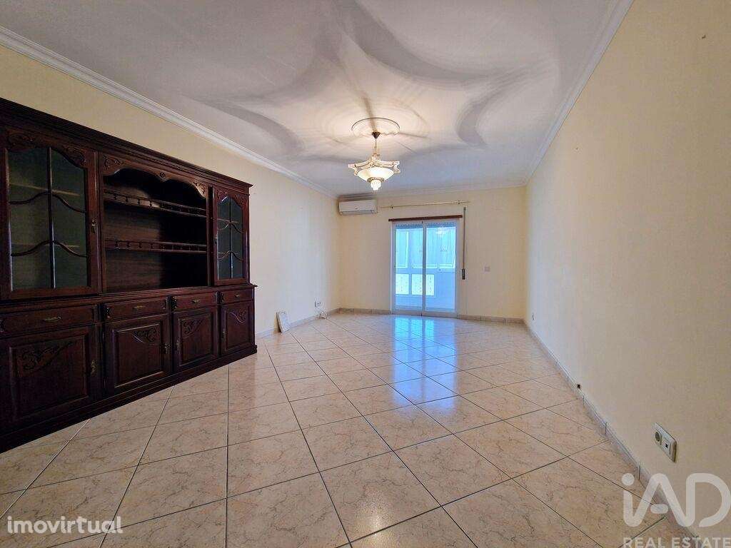 Apartamento T3 em Quelfes de 145 m2 - Grande imagem: 3/34